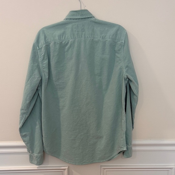 Men's Casual Button-Down Shirt - Picture 5 of 5